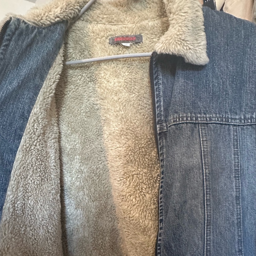 BB—Jean jacket - Picture 5 of 14
